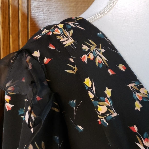 Elegant, fun, unique dress - Picture 5 of 7